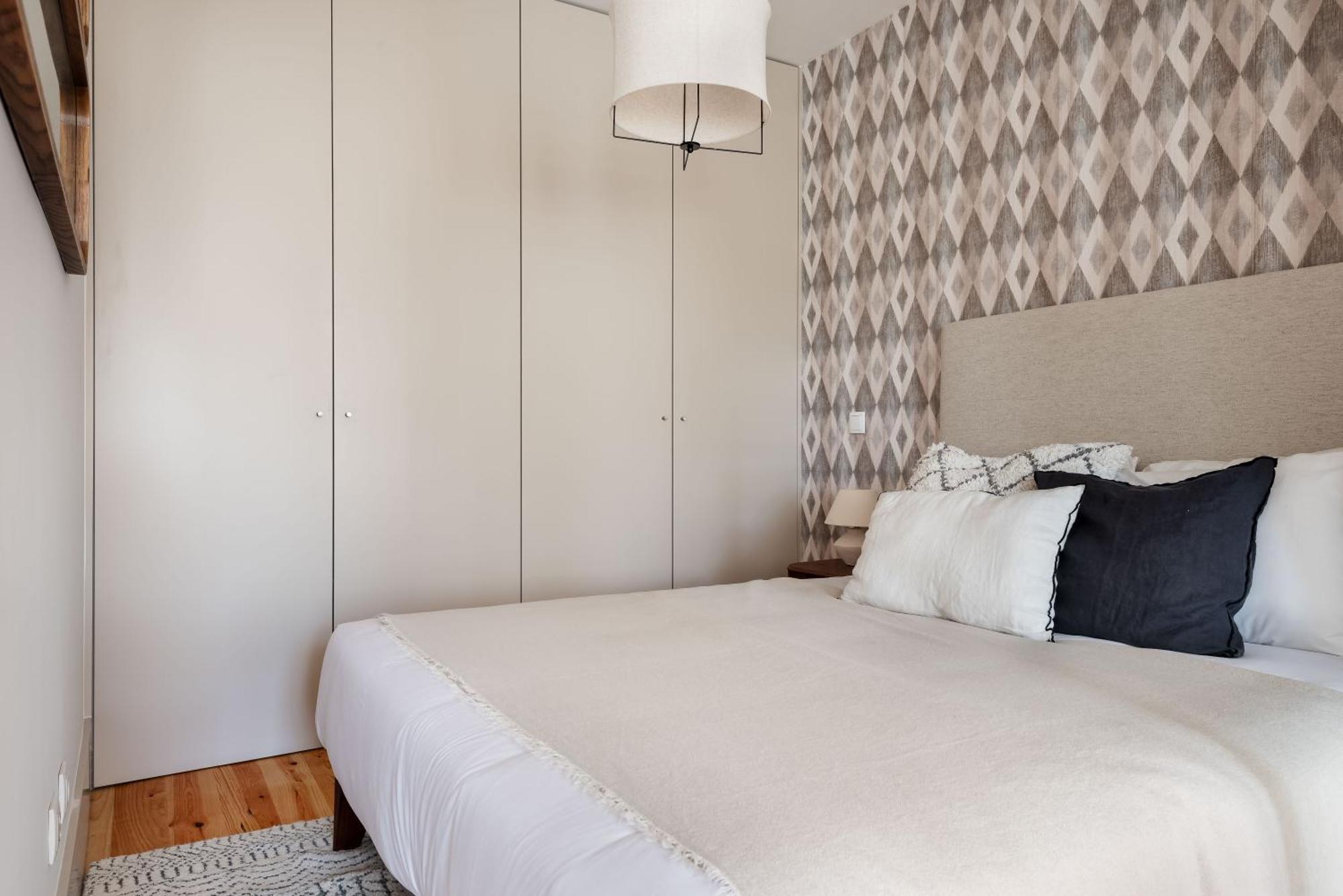Stylish Apartment In City Center Порту Экстерьер фото